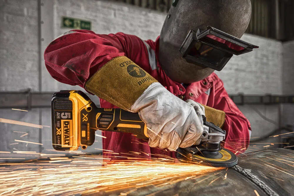 Угловая шлифовальная машина - аккумуляторная бесщеточная DeWALT DCG405P3