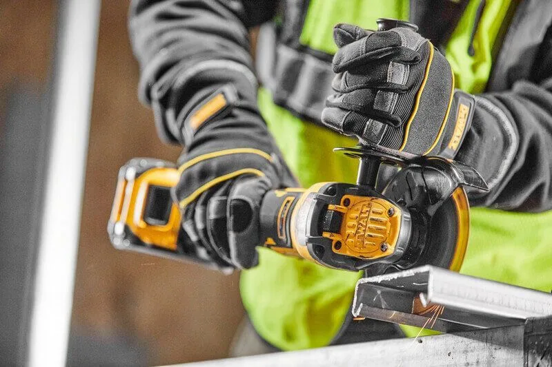 Угловая шлифовальная машина - аккумуляторная бесщеточная DeWALT DCG409VSN