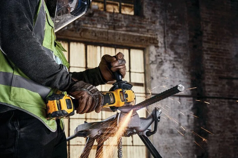 Угловая шлифовальная машина - аккумуляторная бесщеточная DeWALT DCG409VSN