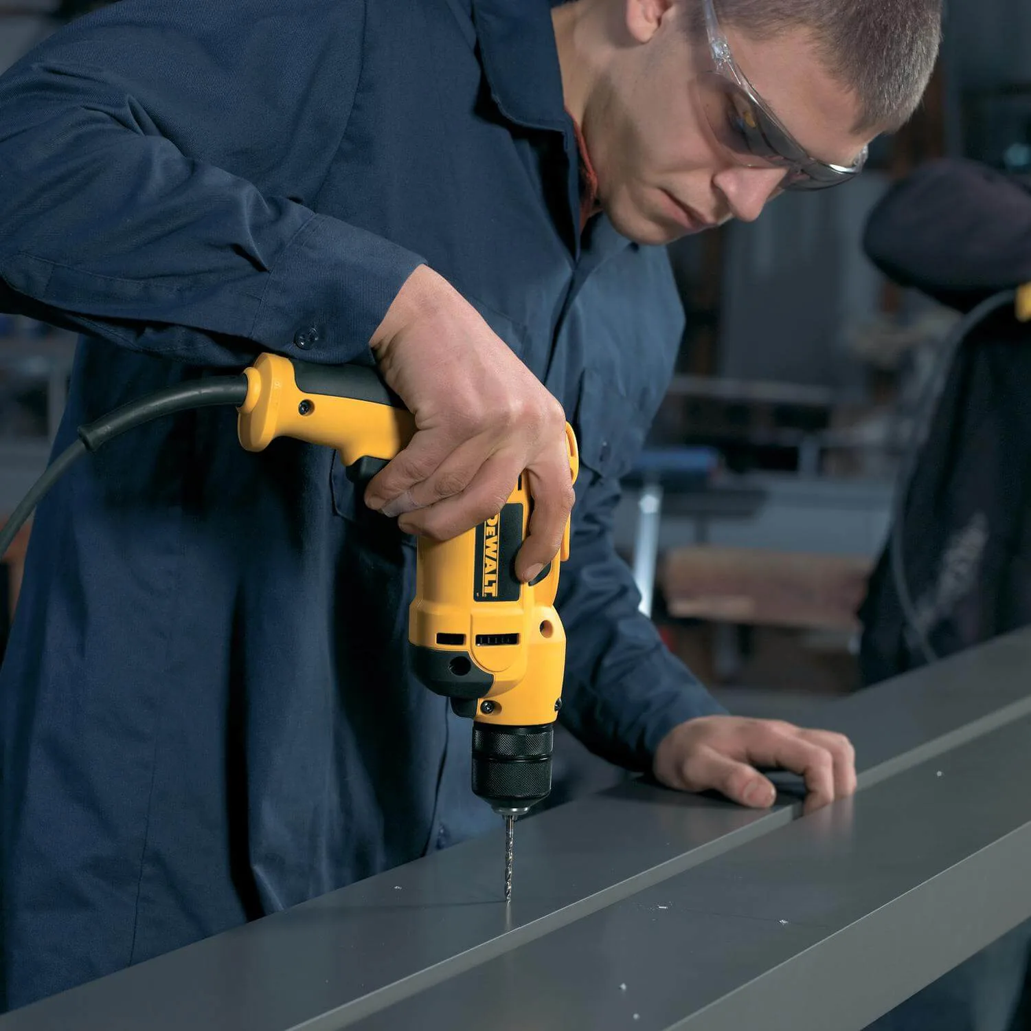 Дрель безударная DeWalt DWD112S