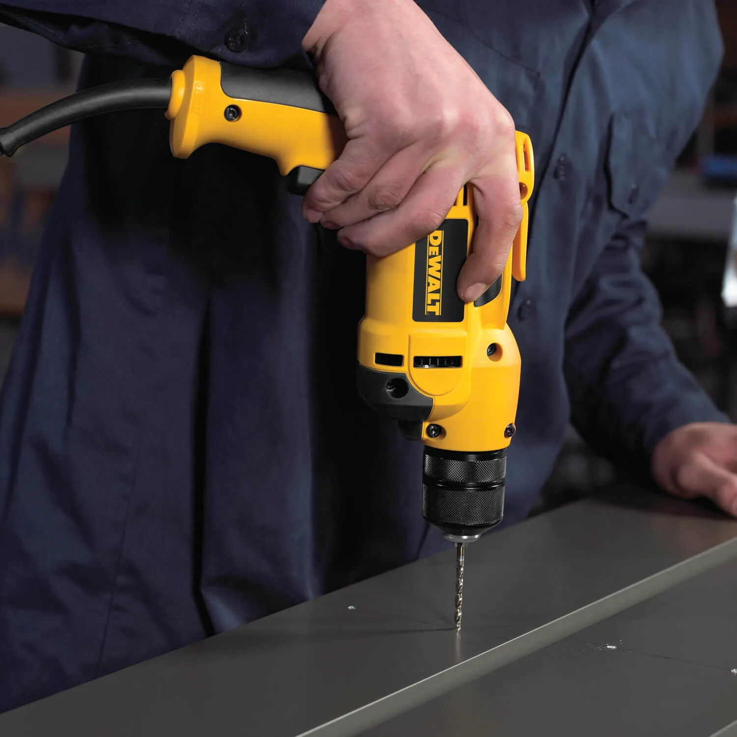 Дрель безударная DeWalt DWD112S