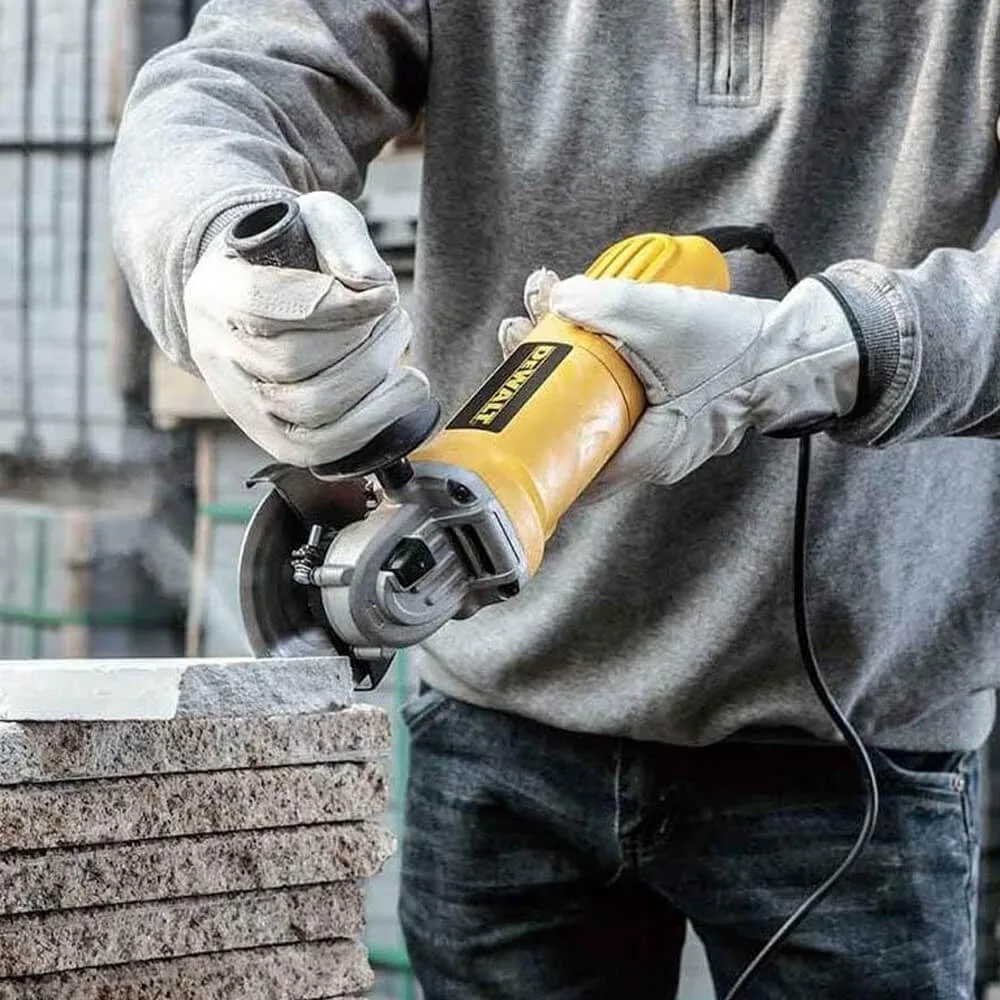 Угловая шлифовальная машина - сетевая DeWALT DWE4117