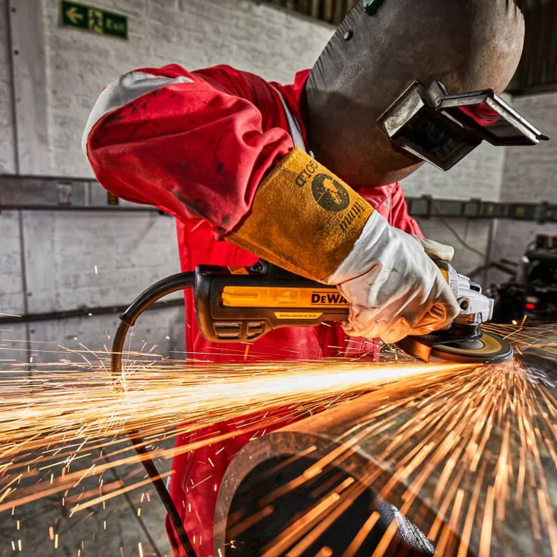 Угловая шлифовальная машина - сетевая бесщеточная DeWALT DWE4357