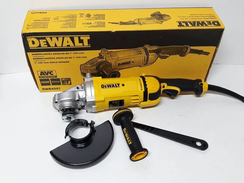 Угловая шлифовальная машина - сетевая DeWALT DWE4557