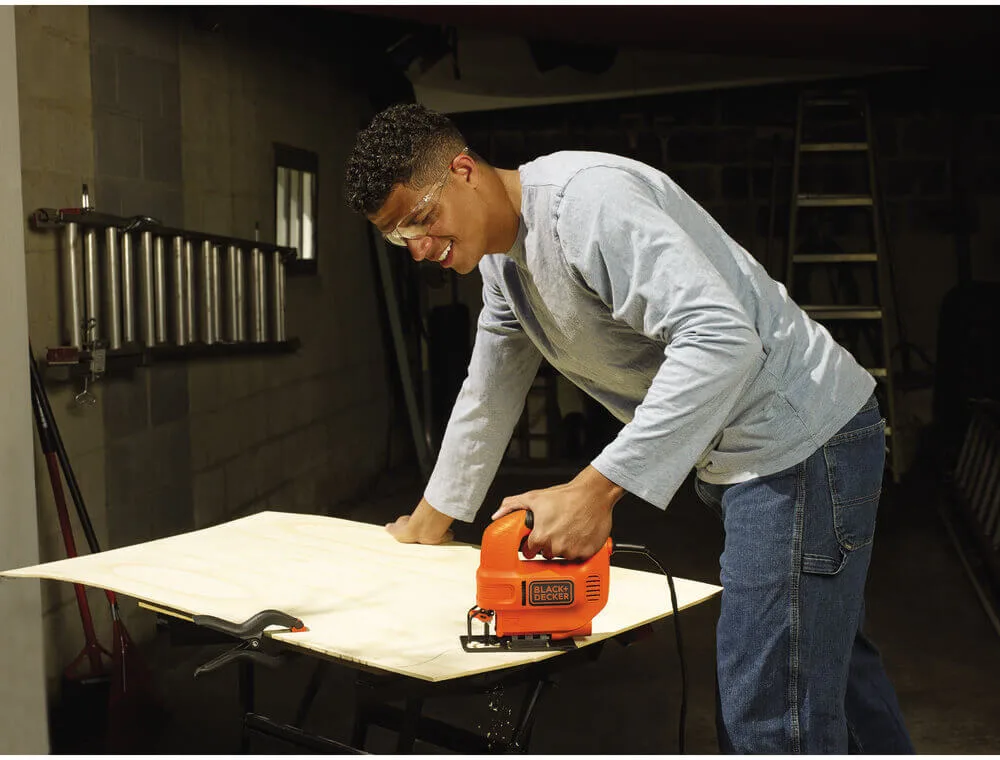 Электролобзик Black&Decker KS501