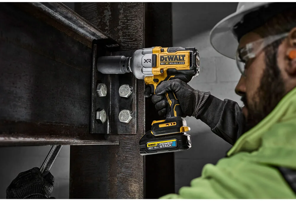 Ударный аккумуляторный бесщеточный DeWALT DCF964N
