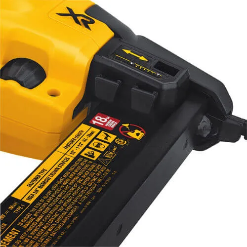 Аккумуляторный гвоздезабиватель DeWalt DCN681N