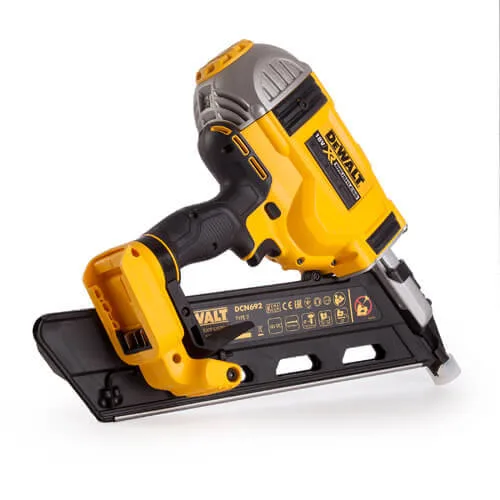 Аккумуляторный гвоздезабиватель DeWalt DCN692N