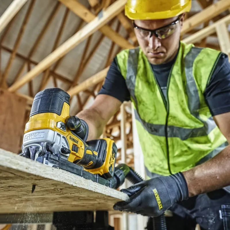 Аккумуляторная безщеточная лобзиковая пила DeWALT DCS335NT