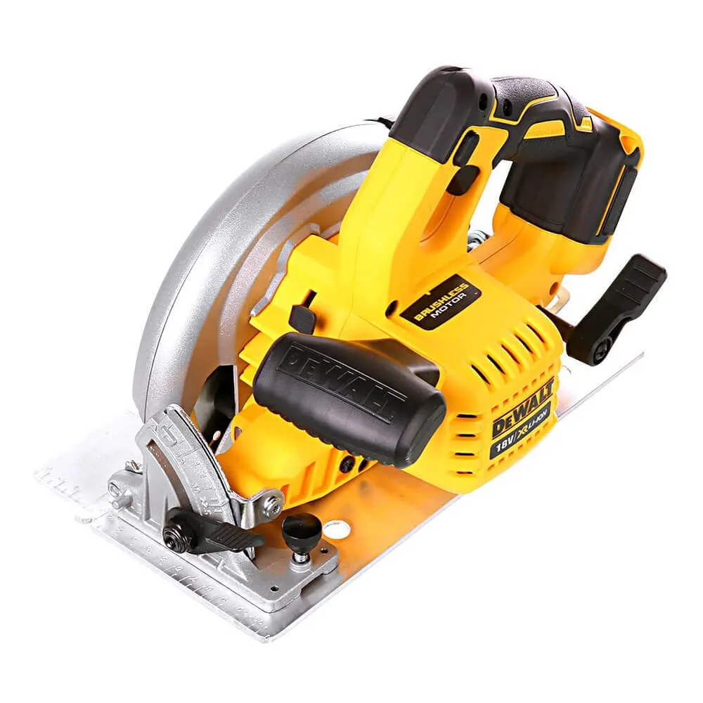 Аккумуляторная дисковая пила DeWalt DCS570N
