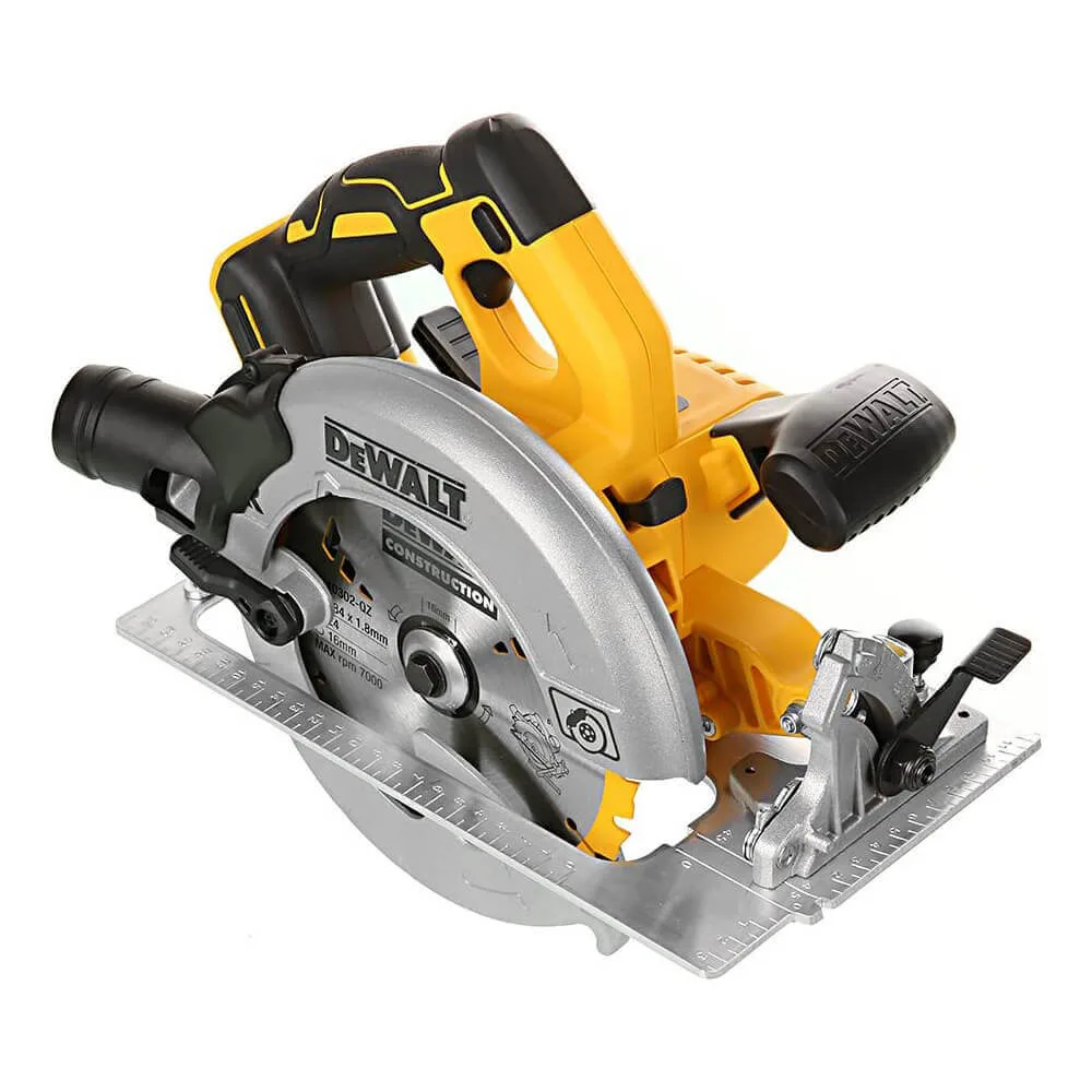Аккумуляторная дисковая пила DeWalt DCS570NT