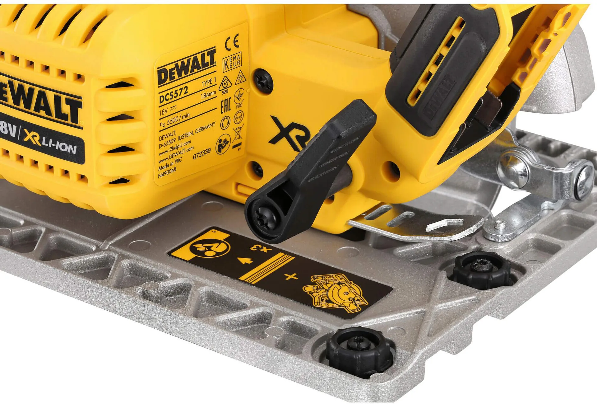 Аккумуляторная бесщеточная дисковая пила DeWALT DCS572NT