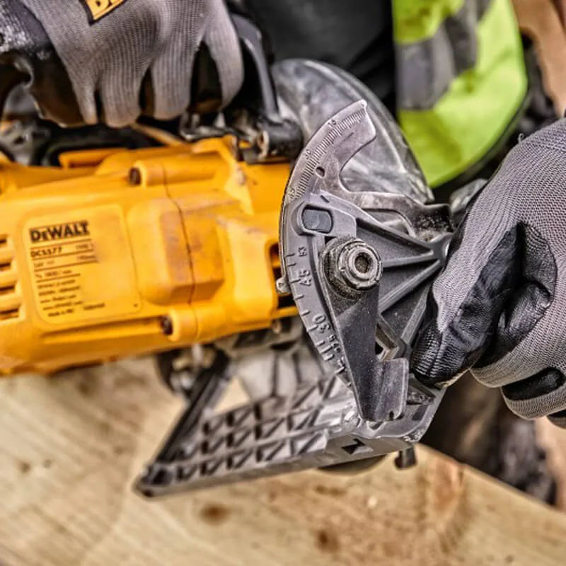 Аккумуляторная бесщеточная дисковая пила DeWALT DCS577N