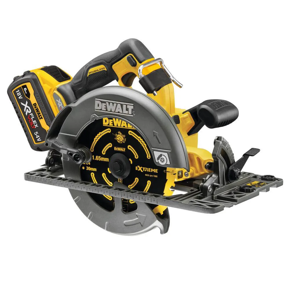 Аккумуляторная дисковая пила DeWALT DCS579T2
