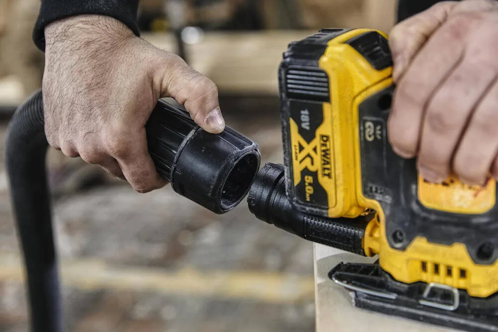 Аккумуляторная вибрационная шлифовальная машина DeWALT DCW200P2