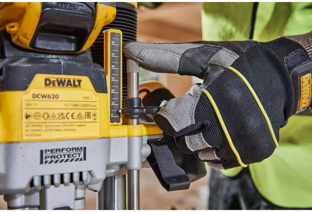 Аккумуляторный бесщеточный фрезер DeWALT DCW620H2