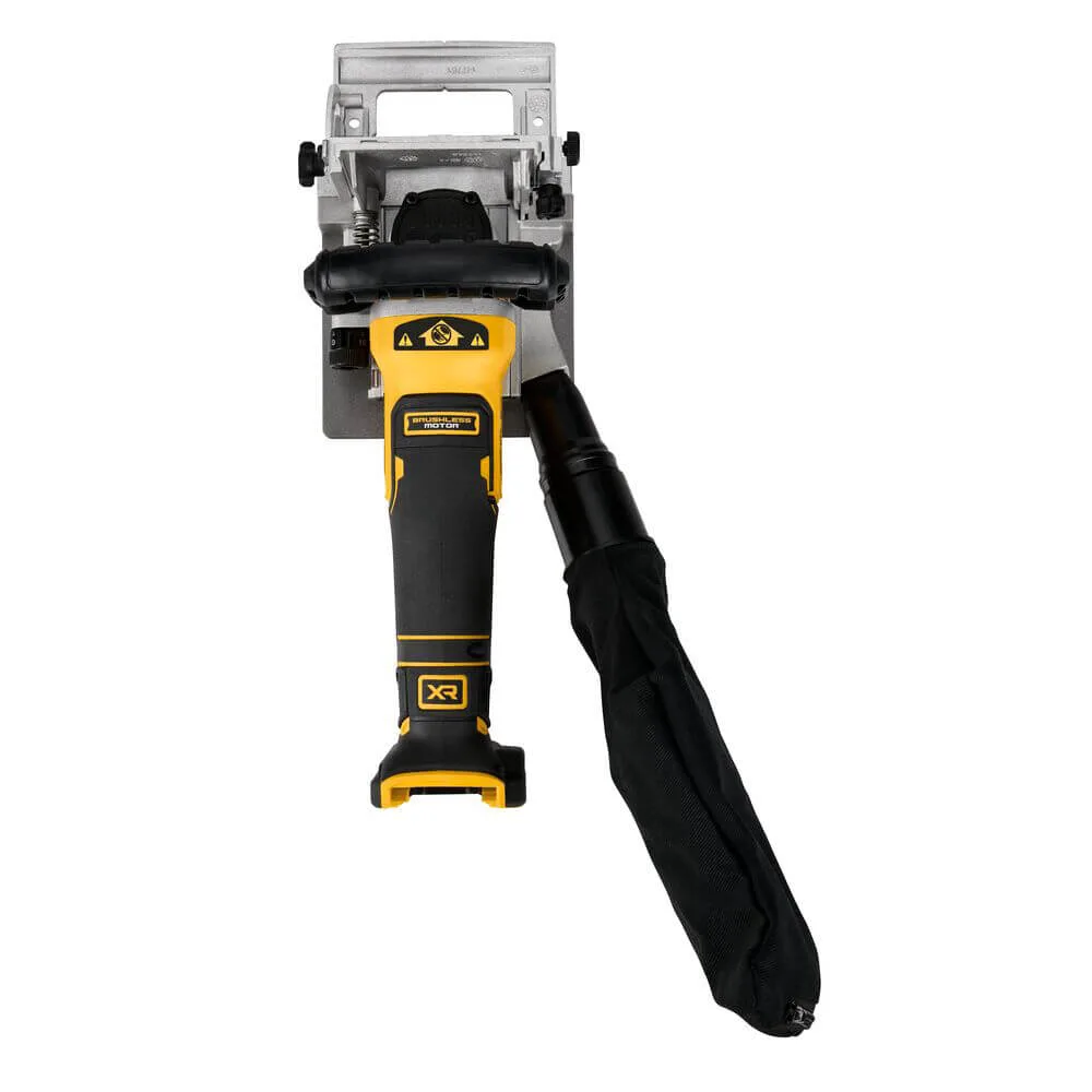 Аккумуляторная бесщеточная фрезерная машина DeWALT DCW682NT