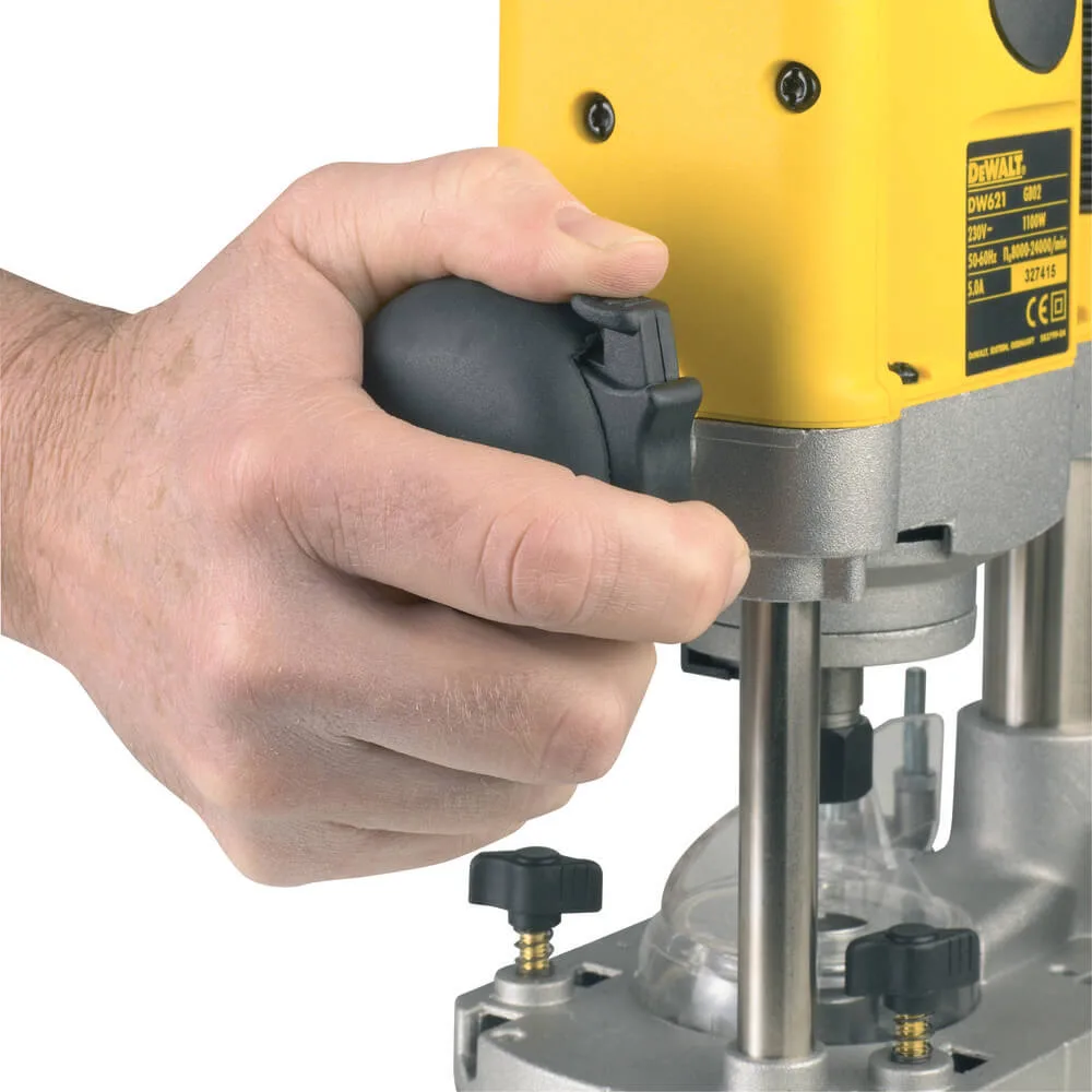 Фрезер DeWalt DW621