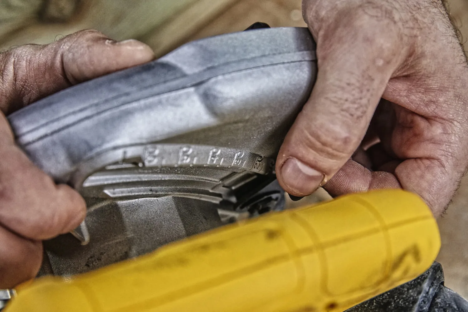 Пила дисковая DeWalt DWE560