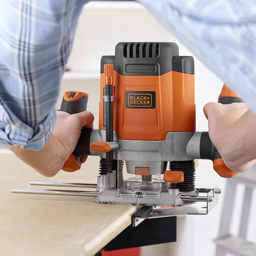 Фрезерный станок Black&Decker KW1200EKA
