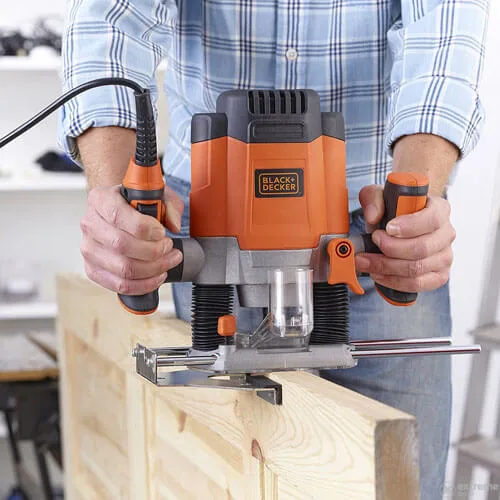 Фрезерный станок Black&Decker KW1200EKA