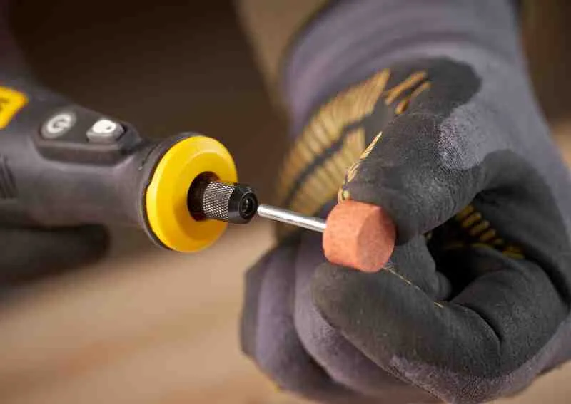 Мини-прямошлифовальная машина STANLEY FATMAX SFMCE030B