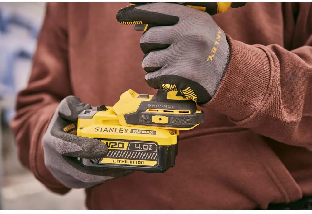 Аккумуляторный ударный гайковерт STANLEY FATMAX SFMCF940M1