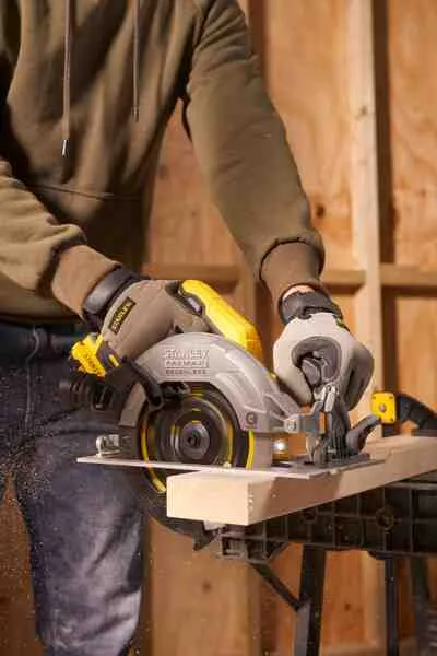 Пила циркулярна акумуляторна STANLEY FATMAX SFMCS550B