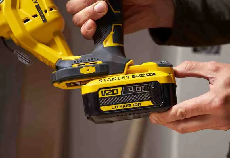 Аккумуляторная лобзиковая пила STANLEY FATMAX SFMCS650B