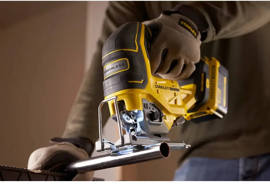 Аккумуляторная лобзиковая пила STANLEY FATMAX SFMCS650M2K