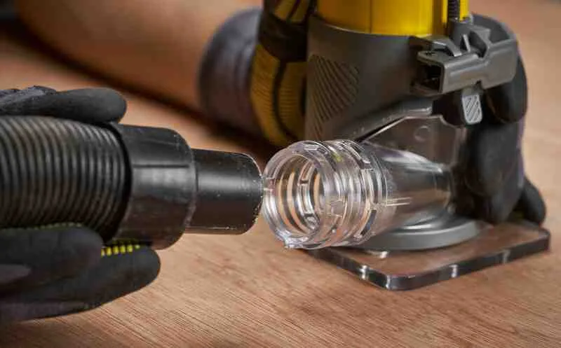 Аккумуляторная бесщеточная фрезерная машина STANLEY FATMAX SFMCW400B