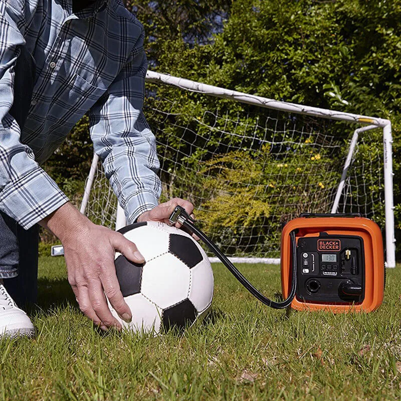 Автокомпресор Black&Decker ASI400