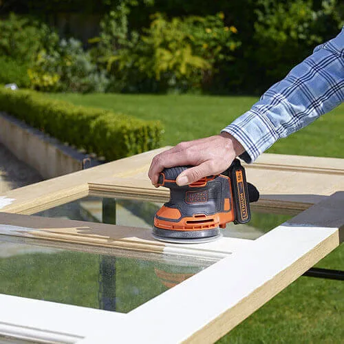 Эксцентриковая шлифмашина аккумуляторная Black&Decker BDCROS18N