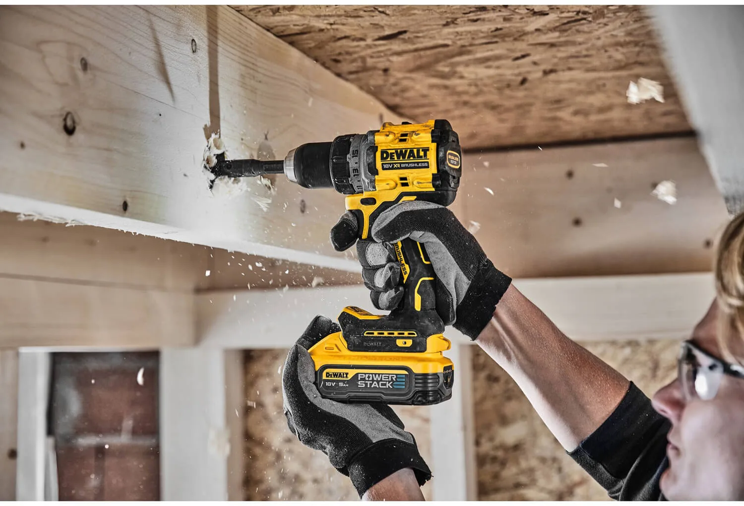 Набор из двух бесщеточных инструментов DeWALT DCK2051H2T