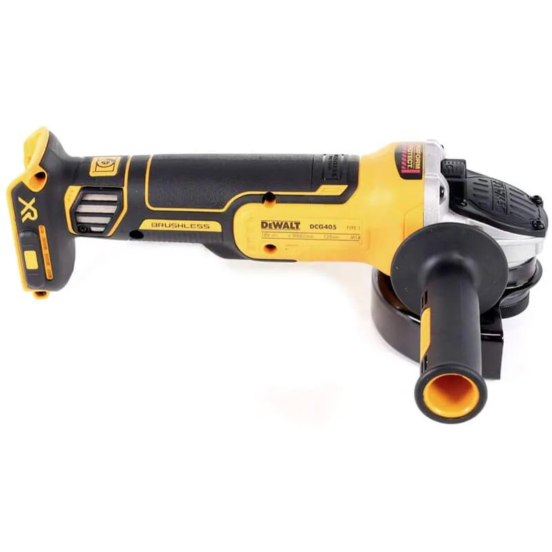 Набор из четырех бесщеточных инструментов DeWALT DCK422P3