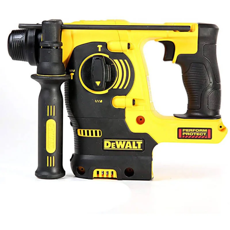 Набор из четырех бесщеточных инструментов DeWALT DCK422P3