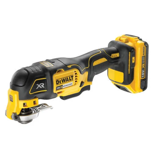 Набор из восьми аккумуляторных инструментов DeWALT DCK865P4T