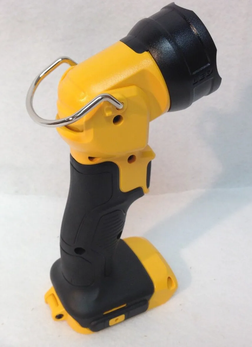 Фонарь аккумуляторный DeWalt DCL040