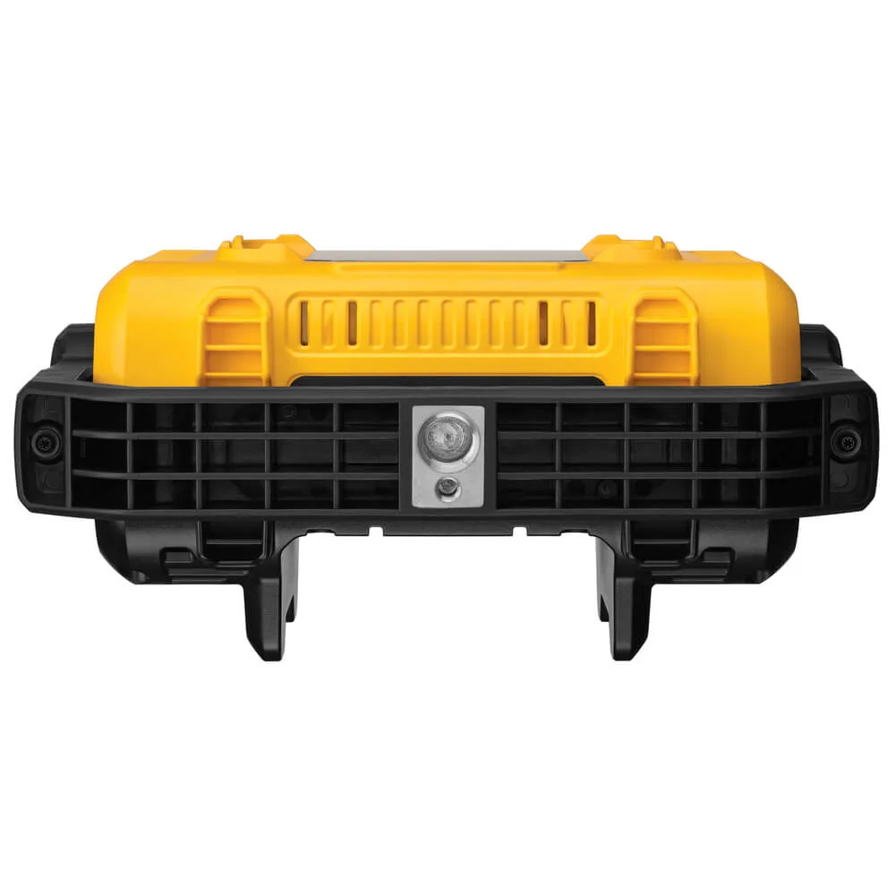 Аккумуляторный светодиодный фонарь DeWALT DCL077