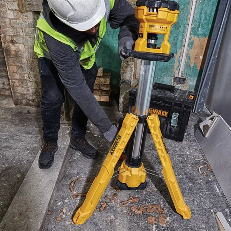 Аккумуляторный светодиодный фонарь DeWALT DCL079