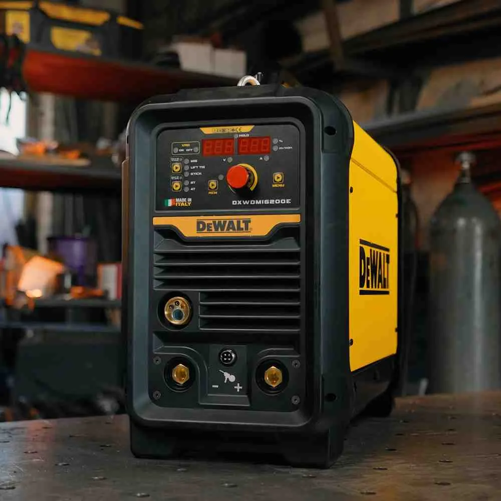 Сварочный аппарат инверторный DeWALT DXWDMIG200E