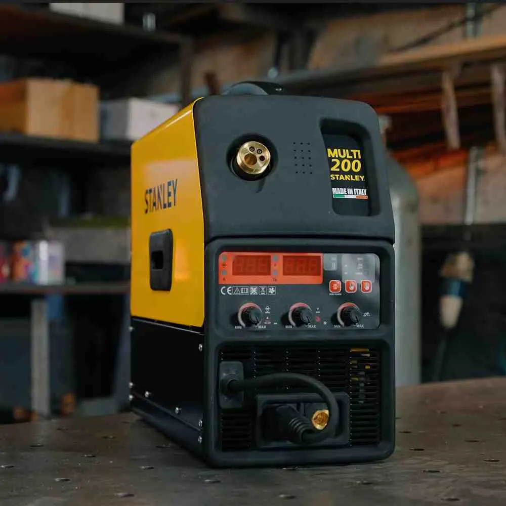 Сварочный полуавтомат инверторный STANLEY MULTI200
