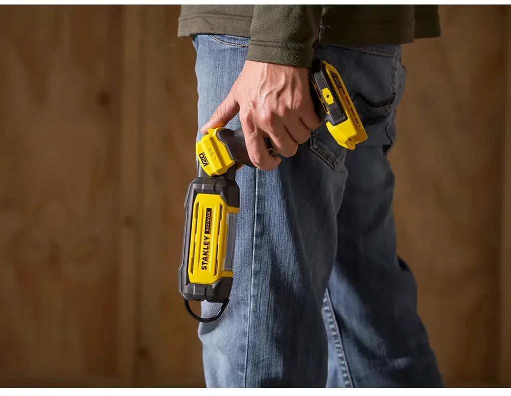Светодиодный аккумуляторный фонарь STANLEY FATMAX SFMCL050B