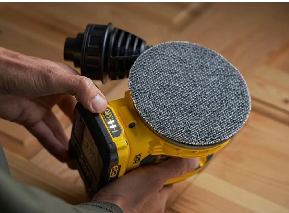 Аккумуляторная эксцентриковая шлифовальная машина STANLEY FATMAX SFMCW220D1S