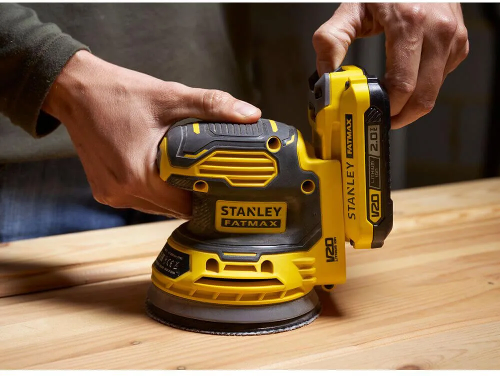 Аккумуляторная эксцентриковая шлифовальная машина STANLEY FATMAX SFMCW220D1S