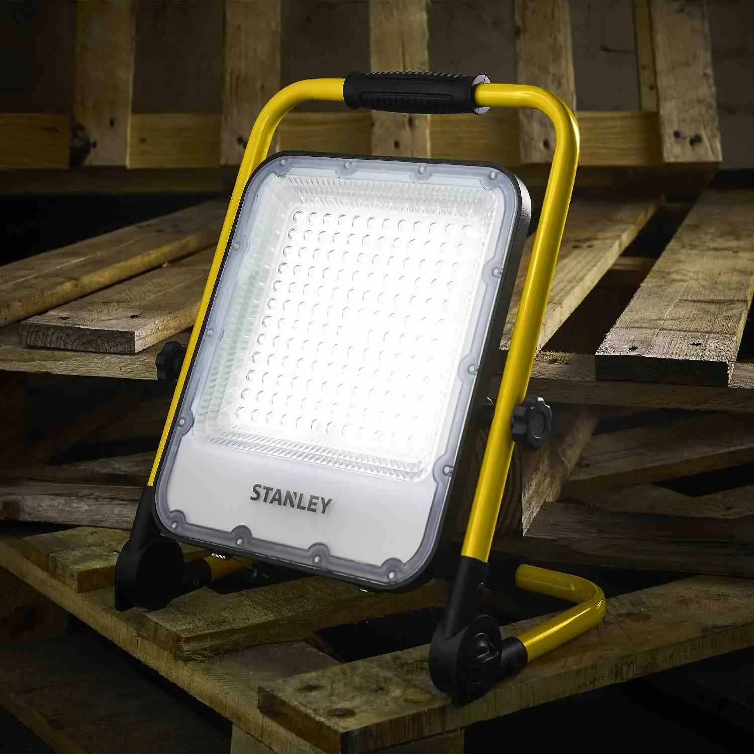 Светодиодный прожектор STANLEY SXLS37178E