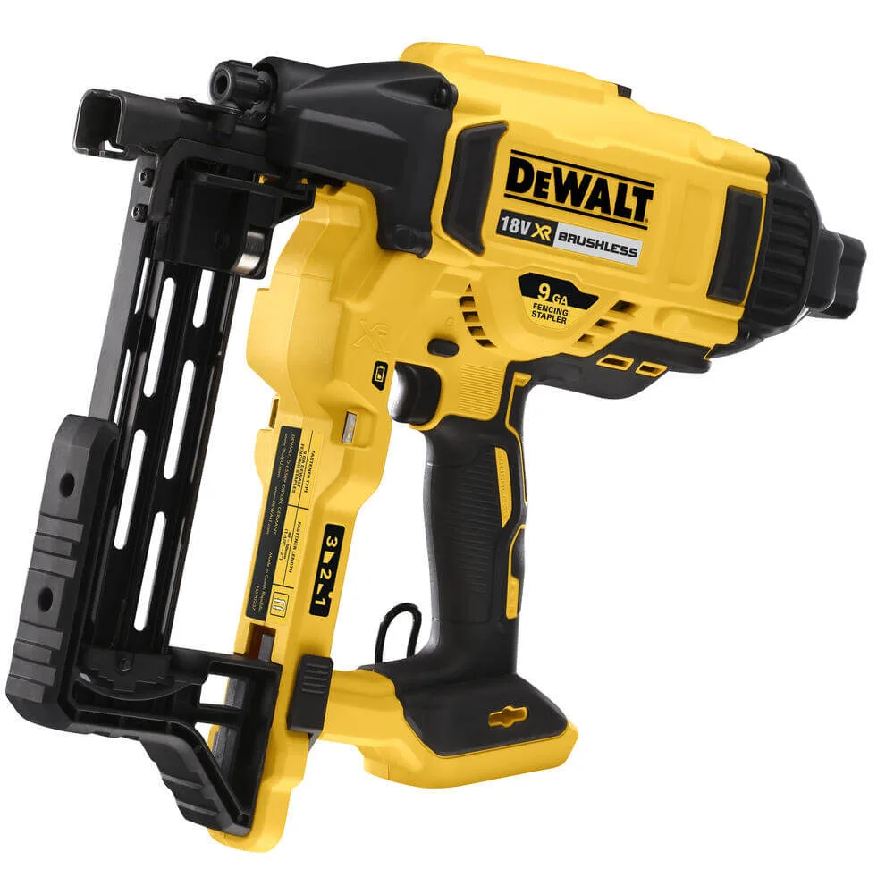 Аккумуляторный бесщеточный степлер DeWALT DCFS950P2
