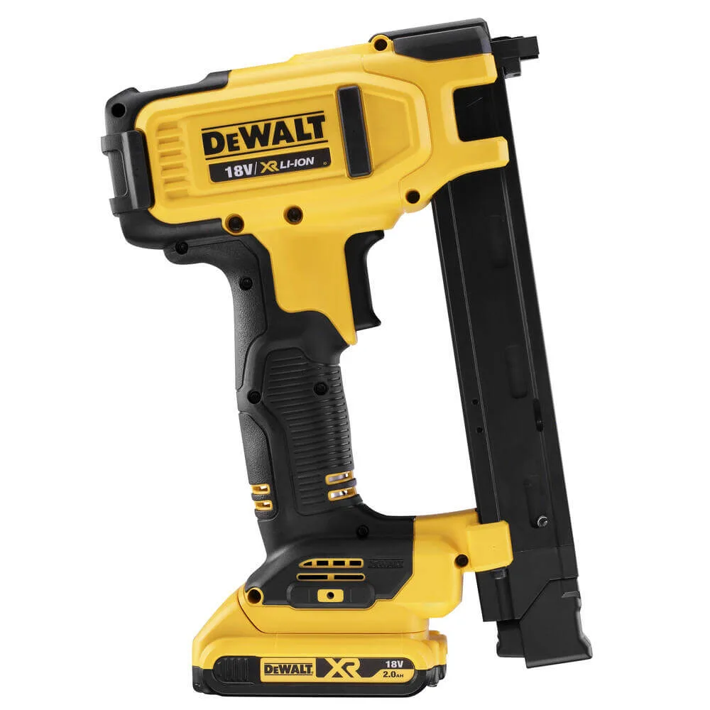 Аккумуляторный степлер DeWALT DCN701D2