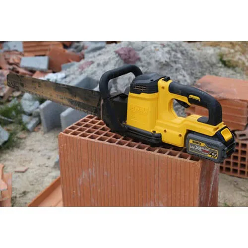 Аккумуляторная пила DeWalt DCS398T2