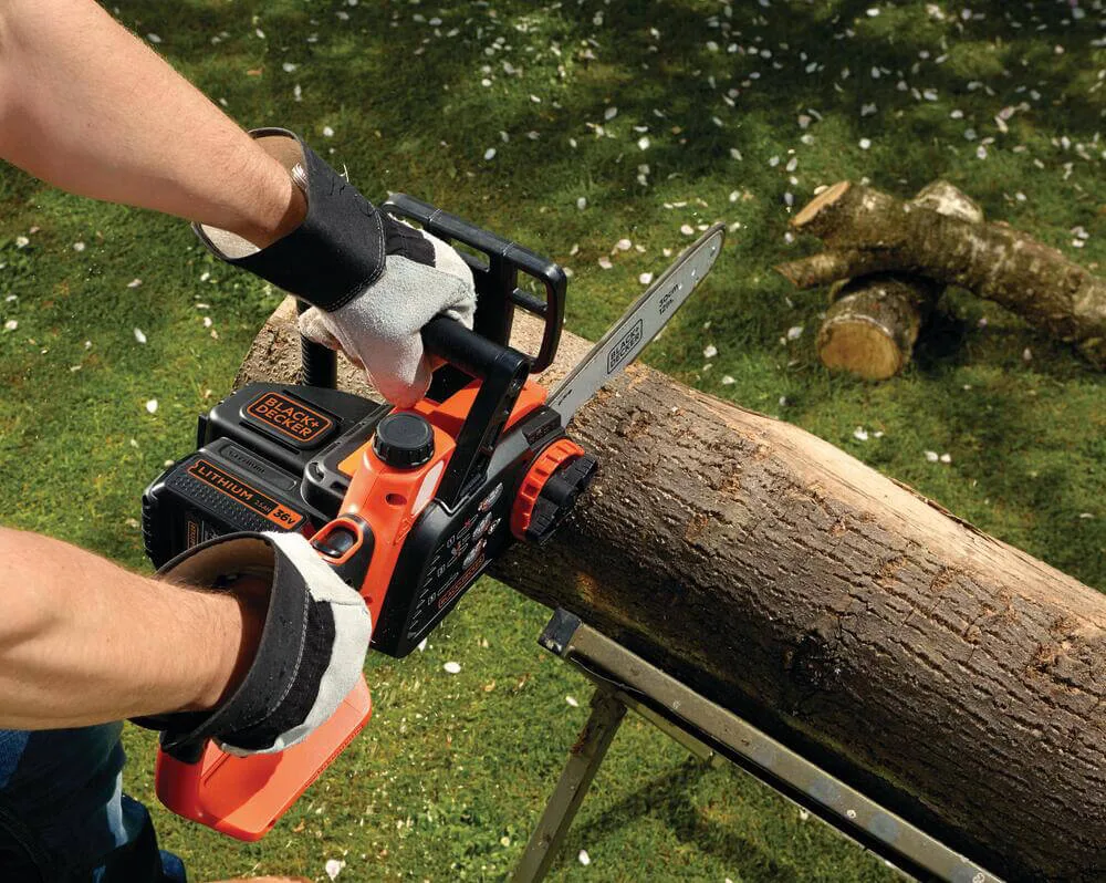 Акумуляторна ланцюгова пилка Black&Decker GKC3630L25